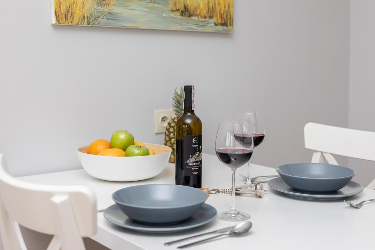 Apartament Swietokrzyska By Your Freedom Варшава Екстериор снимка